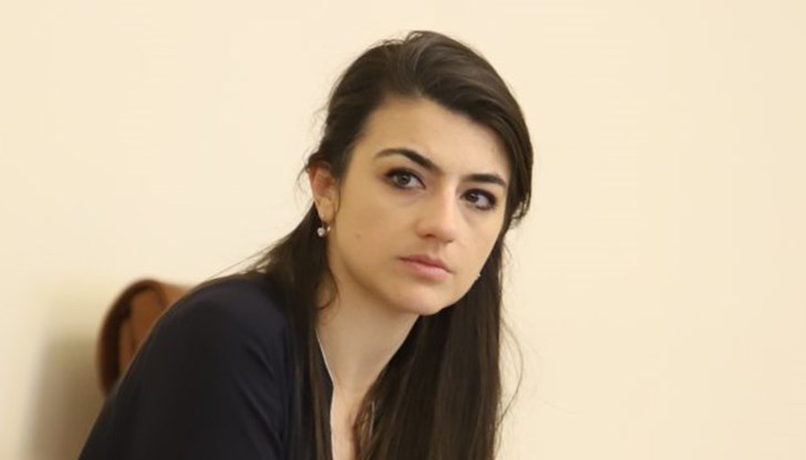 Бившата депутатка от "Продължаваме промяната" коментира проектокабинета на Мария Габриел