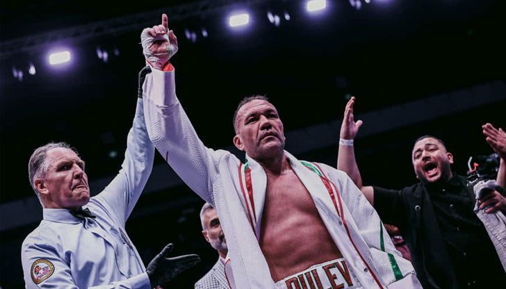 Двубоят премина през всички 12 рунда и се реши от съдиите Двубоят премина през всички 12 рунда и се реши от съдиите