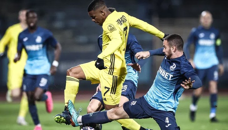 Русенският отбор се наложи с 2:0 Русенският отбор се наложи с 2:0