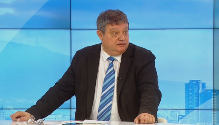 Бившият преподавател Стефан Дечев показа подправен протокол Бившият преподавател Стефан Дечев показа подправен протокол