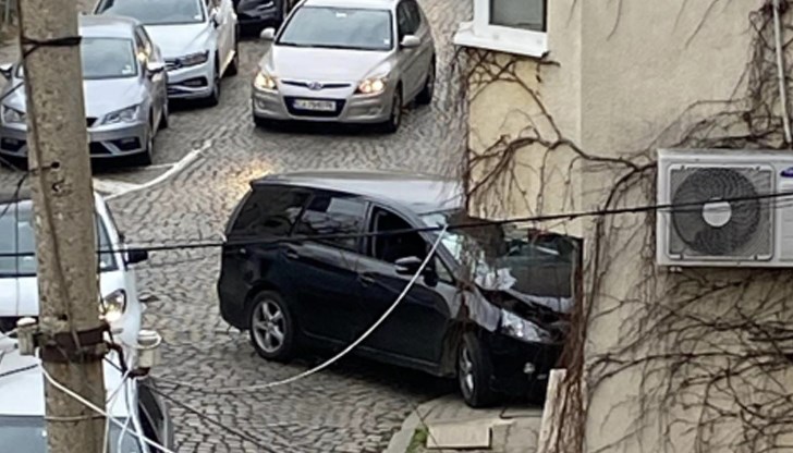 Инцидентът е станал тази сутрин в квартал „Лозенец“ Инцидентът е станал тази сутрин в квартал „Лозенец“