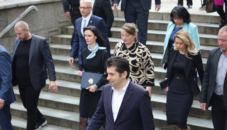 ГЕРБ-СДС и ПП-ДБ ще използват целия срок от седем дни, прогнозира социологът ГЕРБ-СДС и ПП-ДБ ще използват целия срок от седем дни, прогнозира социологът