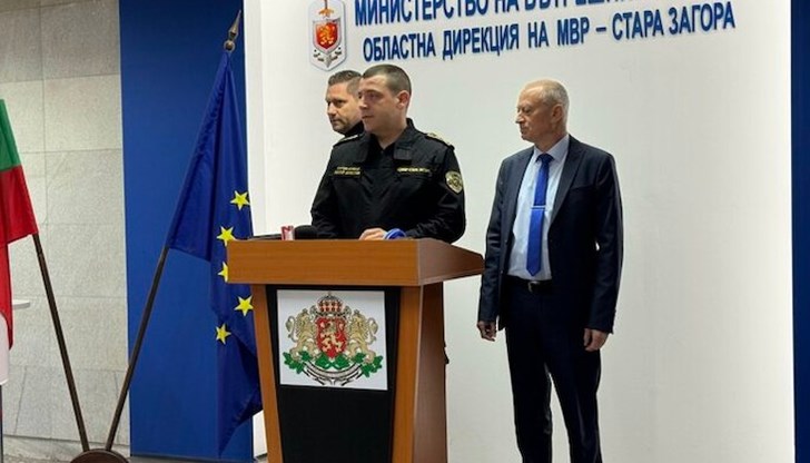 Иззети са 66 вакумирани пакета със суха зелена тревиста маса