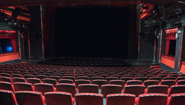 Русенските театрали очакват връчването на наградите "Икар" Русенските театрали очакват връчването на наградите "Икар"