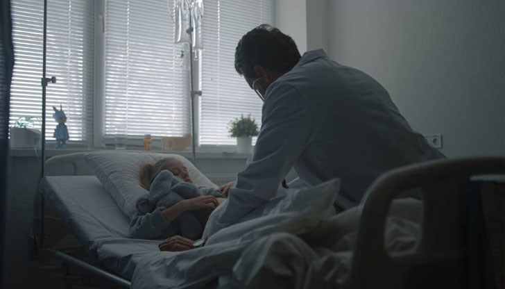 8-годишното момиченце е настанено в болница с фрактура на китката / снимката е илюстративна / 8-годишното момиченце е настанено в болница с фрактура на китката / снимката е илюстративна /