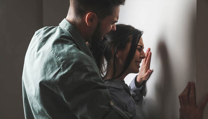 Момичето е заснело побоя, за да помогне на майка си / снимката е илюстративна /