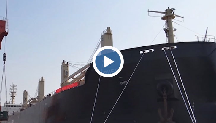 След повече от три месеца в плен екипажът на кораба вече е на свобода