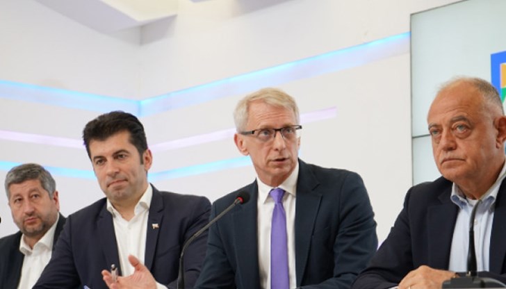 Парламентарната група се събира на заседание Парламентарната група се събира на заседание