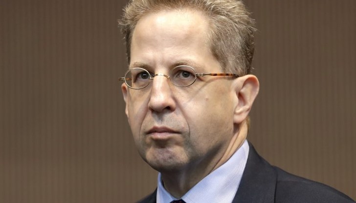 Ханс-Георг Маасен е в конфликт с министърката на вътрешните работи Нанси Фезер
