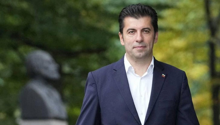 Идеята на Борисов хем да делегира, хем да преговаря през камерите е абсурдна, посочи още Петков Идеята на Борисов хем да делегира, хем да преговаря през камерите е абсурдна, посочи още Петков