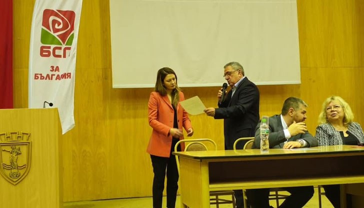 Кандидатите за евродепутати бяха избрани след явно и поименно гласуване