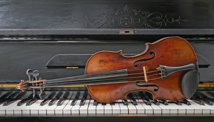 Събитието е част от 63-тото издание на международния фестивал "Мартенски музикални дни"