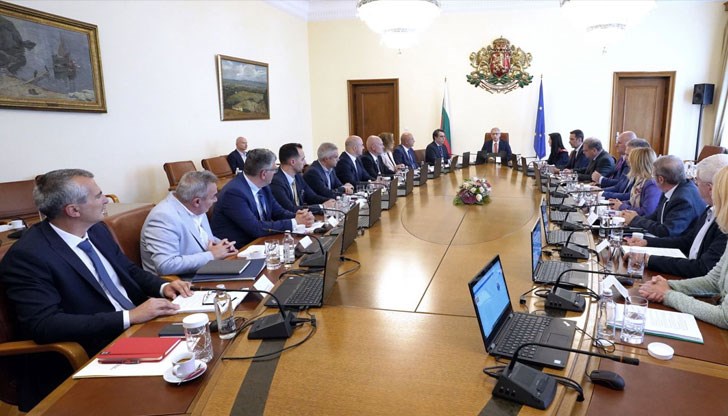 Премиерът ще подаде оставка на 6 март