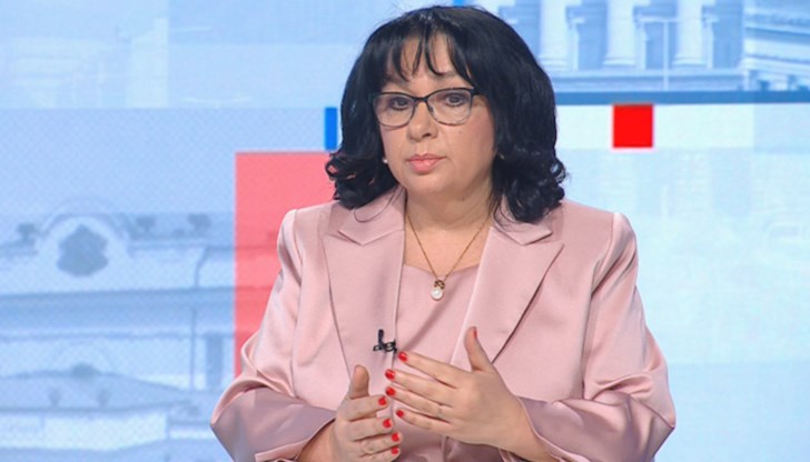 Заместник-председателят на ПГ на ГЕРБ-СДС припомни, че през юни 2023 г. е подписана декларация за управление на страната