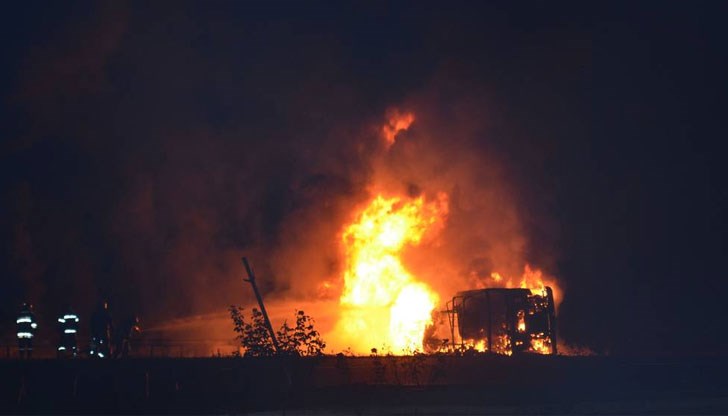 Те са били в камион в северната пустиня