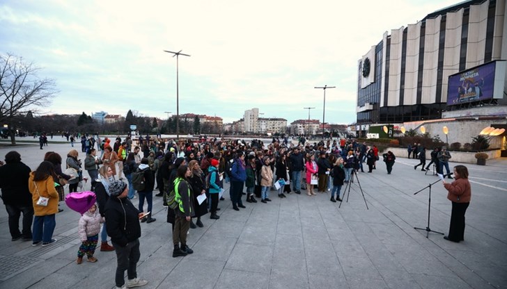 Шествие за правата на жените по случай 8 март се състоя в центъра на София