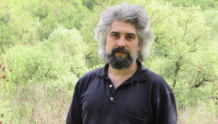 Прочетох нелепи изказвания относно почестите, които бяха оказани на българския патриарх, заяви свещеникът в арменската църква "Света Богородица" в Русе