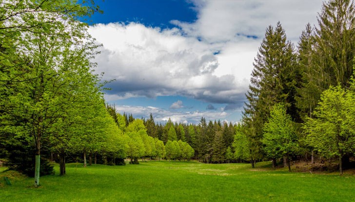 През почивните дни ще преобладава слънчево време През почивните дни ще преобладава слънчево време