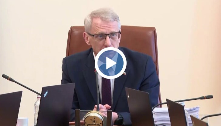 Трябва да се абстрахираме от всякакви емоции и да продължим да си вършим работата