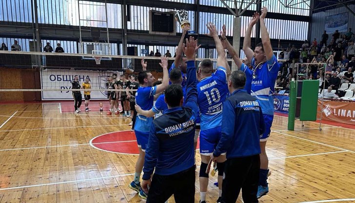 Русенските волейболисти вдигнаха титлата във Висшата лига