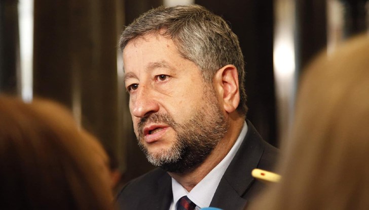 Партията се събира на Трета национална конференция Партията се събира на Трета национална конференция