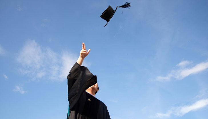 Възходящата образователна мобилност е свързана и с по-нисък риск от смърт Възходящата образователна мобилност е свързана и с по-нисък риск от смърт