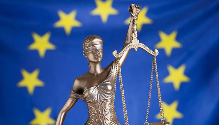 Обвиняемият кандидатствал за 190 000 евро с три различни фирми Обвиняемият кандидатствал за 190 000 евро с три различни фирми