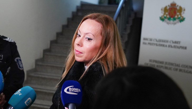 Прокурорката добави, че не е била уведомена, че те ще присъстват