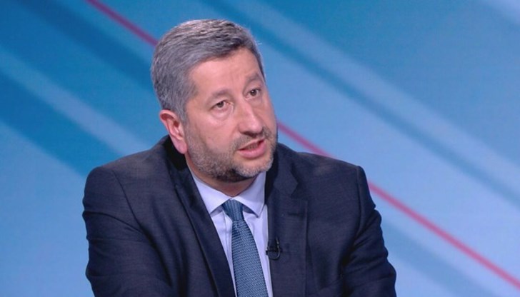 Конституционните текстове не са упътване за ползване на асансьор, коментира той Конституционните текстове не са упътване за ползване на асансьор, коментира той