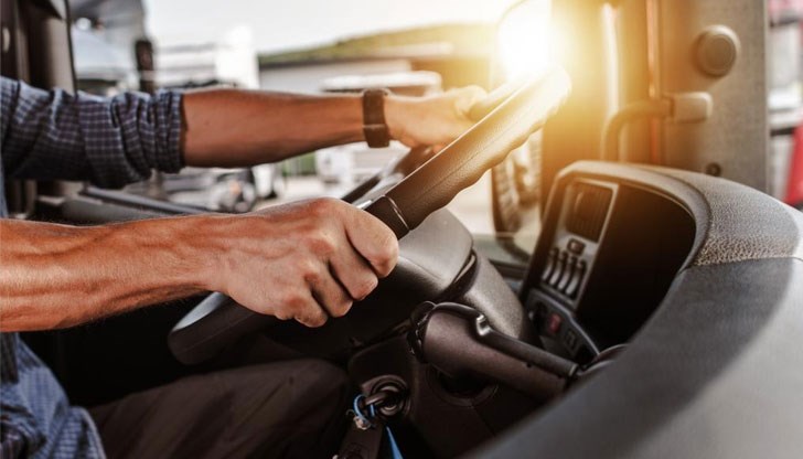 Единият извадил палка, а другият - нож Единият извадил палка, а другият - нож