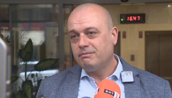 По думите му преди 24 часа е бил анонсиран същия състав на кабинет, но тогава ПП-ДБ казали, че е неприемлив за тях