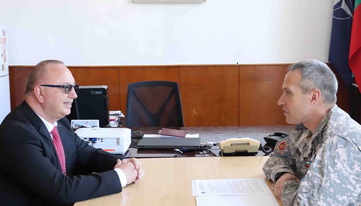 Сътрудничеството между институциите обсъдиха заместник областният управител Георги Георгиев и полковник Васил Петров