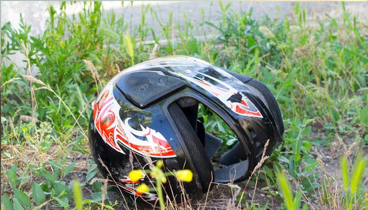 Пострадалата има травма в областта на коляното Пострадалата има травма в областта на коляното