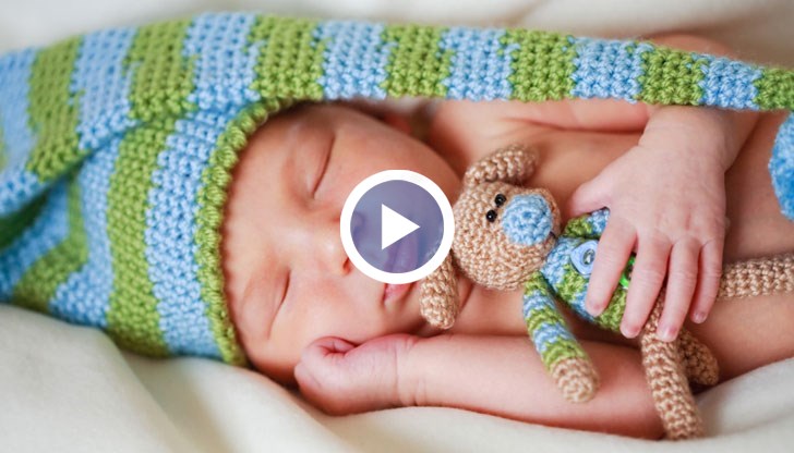 Тяхната единствена задача е да погледнат новороденото и да кажат кое име би му подхождало