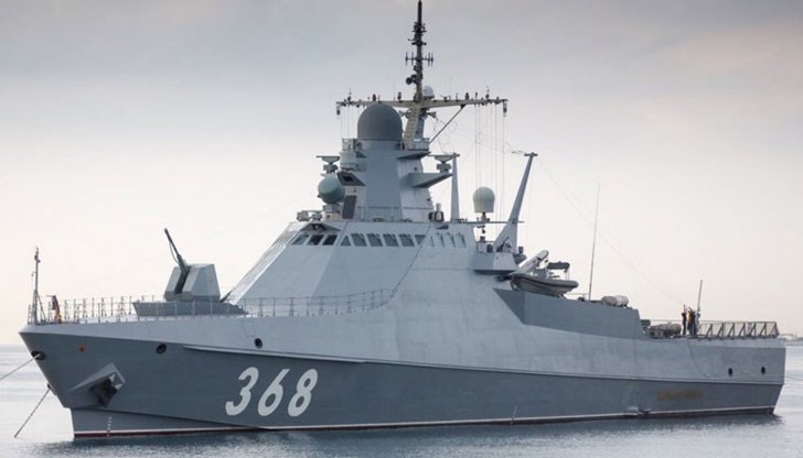 Корабът е поразен от украински морски дронове