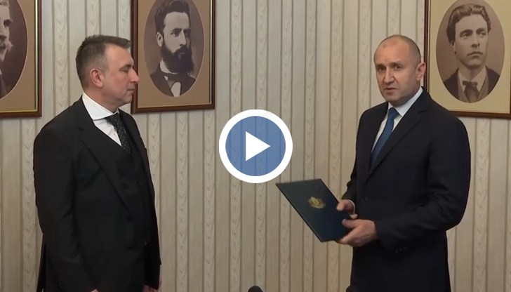 Президентът обяви новината по време на връчването на третия мандат на „Има такъв народ"