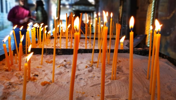 На 20-ти март имен ден празнуват Светлозар, Светлозара, Светльо и Светла