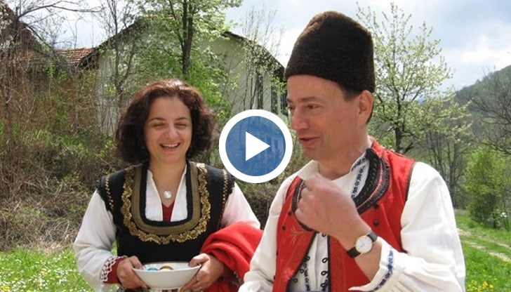 Той е правнукът на първия министър-председател на България, израснал сред елита на Лондон и до 30-годишна възраст само е чувал за България