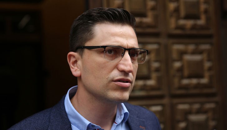 Внесохме проект на решение за временна комисия за изчезналата карта, открита в имението на руски депутати, каза депутатът Венко Сабрутев Внесохме проект на решение за временна комисия за изчезналата карта, открита в имението на руски депутати, каза депутатът Венко Сабрутев