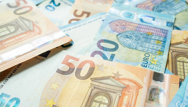 Обвиняемият може да бъде осъден на максимум шест години лишаване от свобода