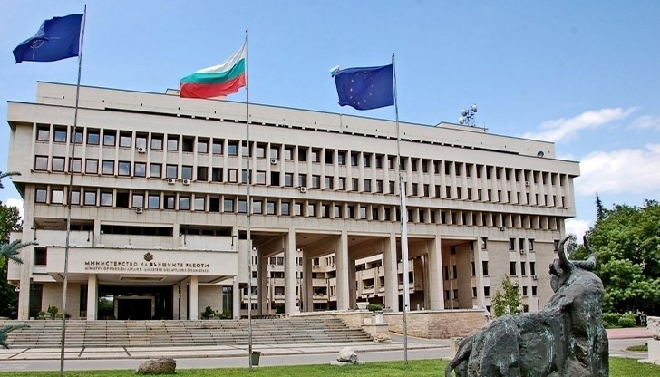 Посолството ни е в контакт с местните власти и следи ситуацията в руската столица Посолството ни е в контакт с местните власти и следи ситуацията в руската столица