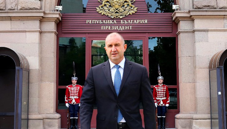 Според най-новите текстове в Конституцията назначението за служебен министър-председател се избира измежду 10 души