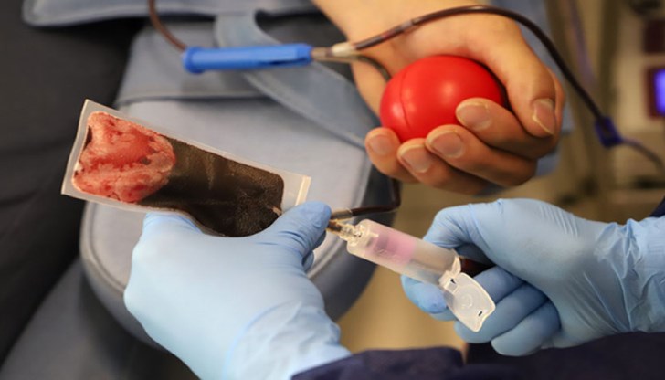 Престъпната група накарала повече от 20 души да извършат 80 "кръводарявания"