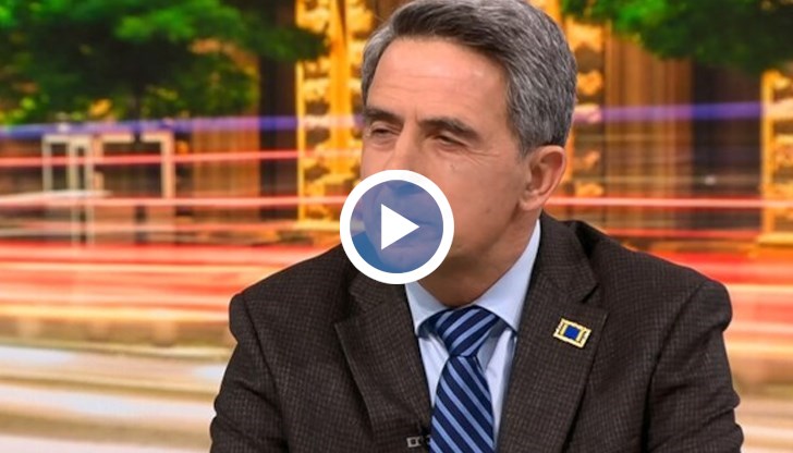 „Не е вярно, че една или друга кандидатура в момента стои на масата”, допълни Плевнелиев