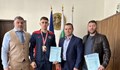 Пенчо Милков награди европейския шампион по бокс Викторио Илиев