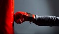 Треньор по бокс нападна жена в спортен клуб в Разград