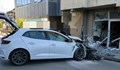 Кола се разби във фризьорски салон в София