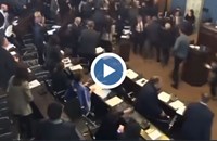 Масов бой в грузинския парламент