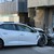 Кола се разби във фризьорски салон в София