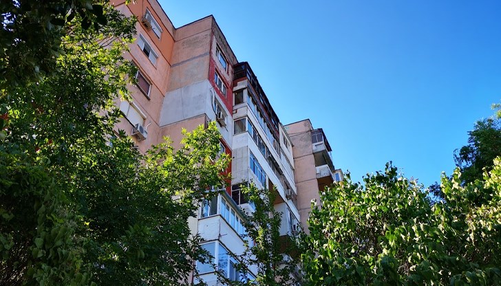 Това, което се извършва в момента и ние наричаме "саниране", е далече от истинското саниране